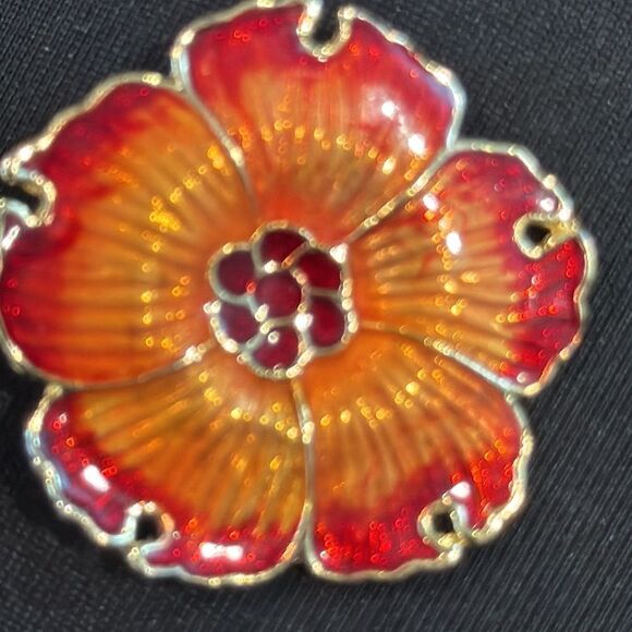 enamel flower pin hibiscus - Picture 3 of 3